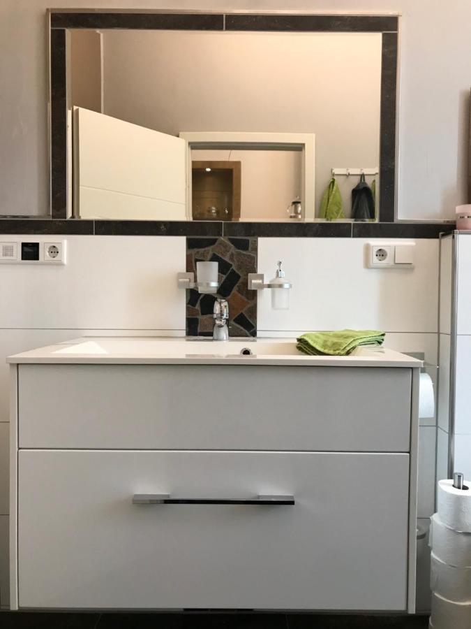 Stadthaus Artur - Apartment Madrid Remscheid Dış mekan fotoğraf